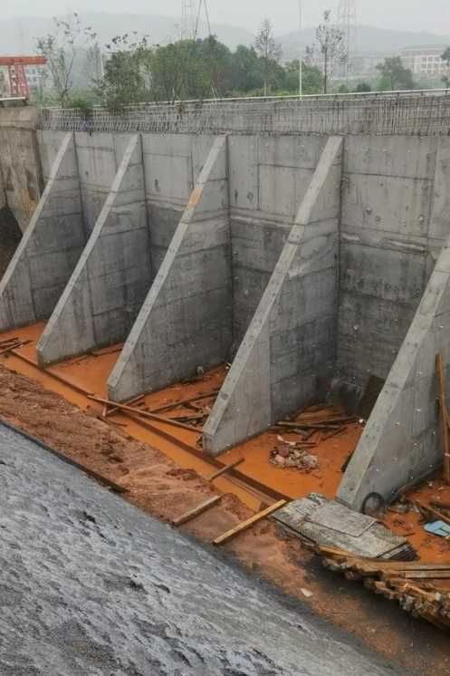 盐城滨海县锚杆式挡土墙